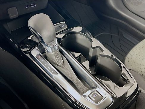 New 2026 Chevrolet Trax LT image 16