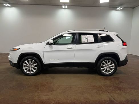 Used 2017 Jeep Cherokee Limited AWD/4WD image 26