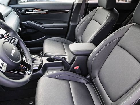 Certified 2026 Kia Seltos EX w/ EX Sunroof Package AWD/4WD image 16