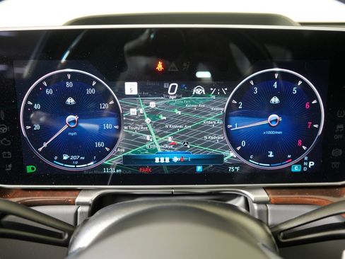 Used 2025 Mercedes-Benz Maybach S 680 4MATIC image 17