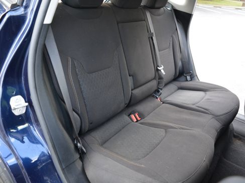 Used 2021 Jeep Compass Sport w/ Cold Weather Group image 17