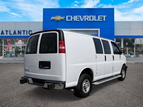 Certified 2024 Chevrolet Express 2500 w/ Driver Convenience Package RWD image 4