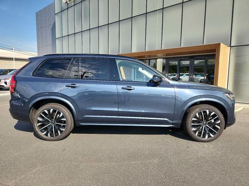 Used 2026 Volvo XC90 B6 Ultra w/ Protection Package Premier AWD/4WD image 7