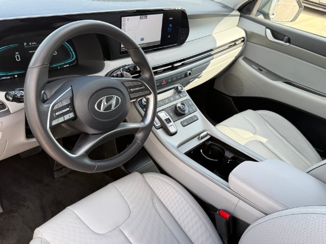 Used 2025 Hyundai Palisade SEL FWD image 10