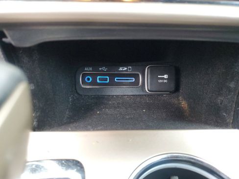 Used 2017 Jeep Grand Cherokee Limited AWD/4WD image 30