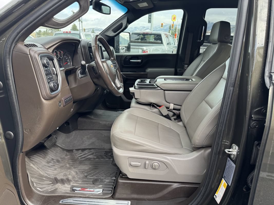 Used 2022 Chevrolet Silverado 3500 LT w/ All Star Edition AWD/4WD image 6