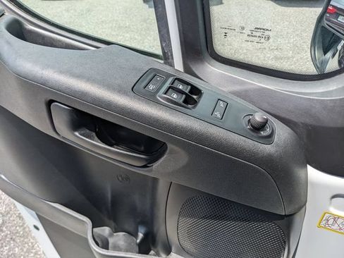 Used 2024 RAM ProMaster 2500 w/ Convenience Group FWD image 20
