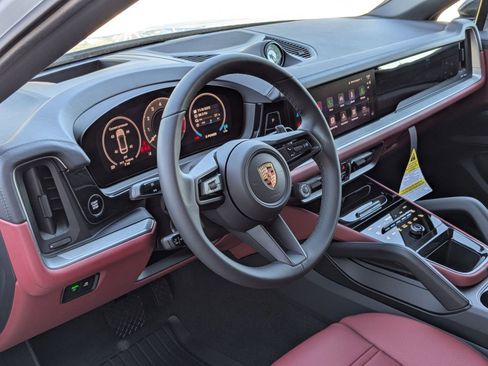 New 2026 Porsche Cayenne E-Hybrid image 4