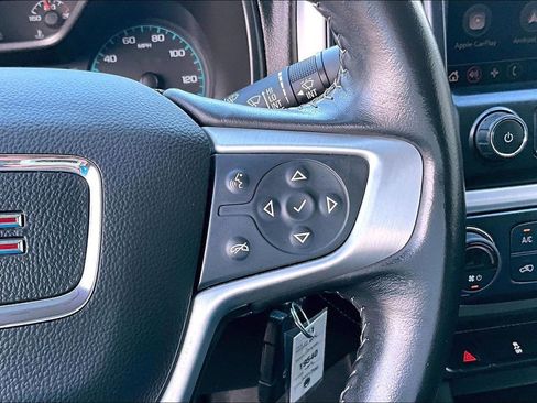 Used 2022 GMC Canyon Elevation w/ Trailering Package image 8