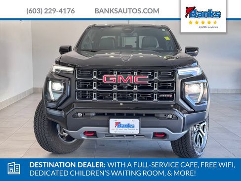 Certified 2025 GMC Canyon AT4 w/ Nightfall Edition AWD/4WD image 3