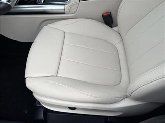 New 2025 Mercedes-Benz GLA 250 video 3