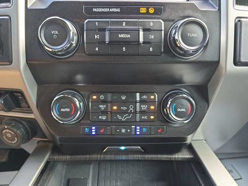 Used 2020 Ford F250 Lariat AWD/4WD image 24