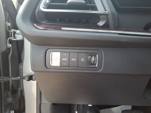Used 2024 Chevrolet Traverse RS w/ LPO, Floor Liner Package AWD/4WD image 15