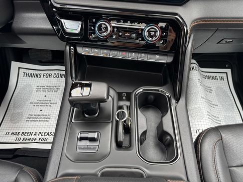 Used 2022 GMC Sierra 1500 AT4 w/ AT4 Premium Package AWD/4WD image 22