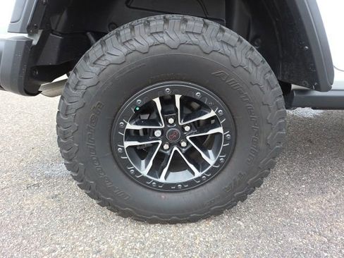 Used 2024 Jeep Wrangler Unlimited Rubicon w/ XTREMEE 35" Tire Package AWD/4WD image 78
