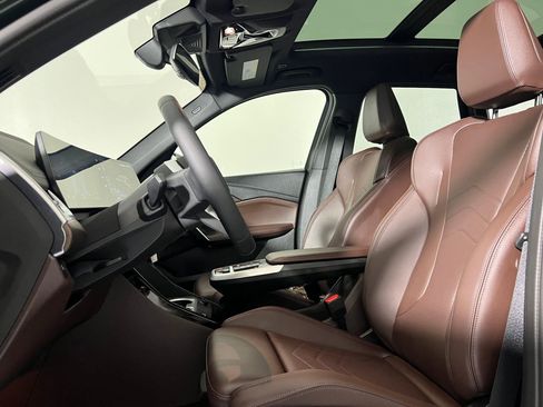 Used 2025 BMW X1 xDrive28i w/ Premium Package AWD/4WD image 5