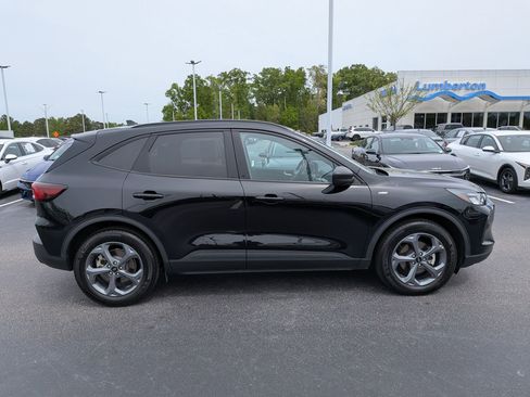 Used 2025 Ford Escape ST-Line FWD image 2