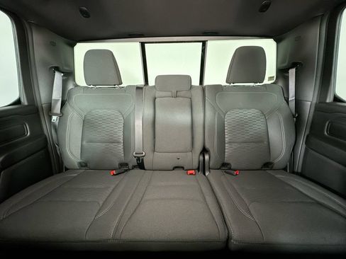 New 2026 RAM 1500 Express AWD/4WD image 10