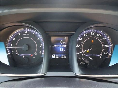 Used 2016 Toyota Avalon Limited w/ Toyota Safety Sense Package FWD image 14
