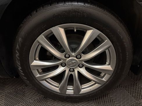 Used 2019 INFINITI Q70 Luxe image 26