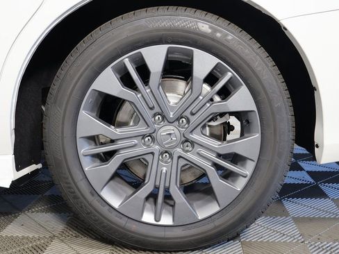 New 2026 Honda Odyssey Touring image 10