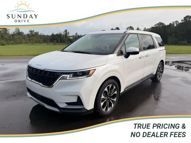 Used 2024 Kia Carnival EX FWD image 1