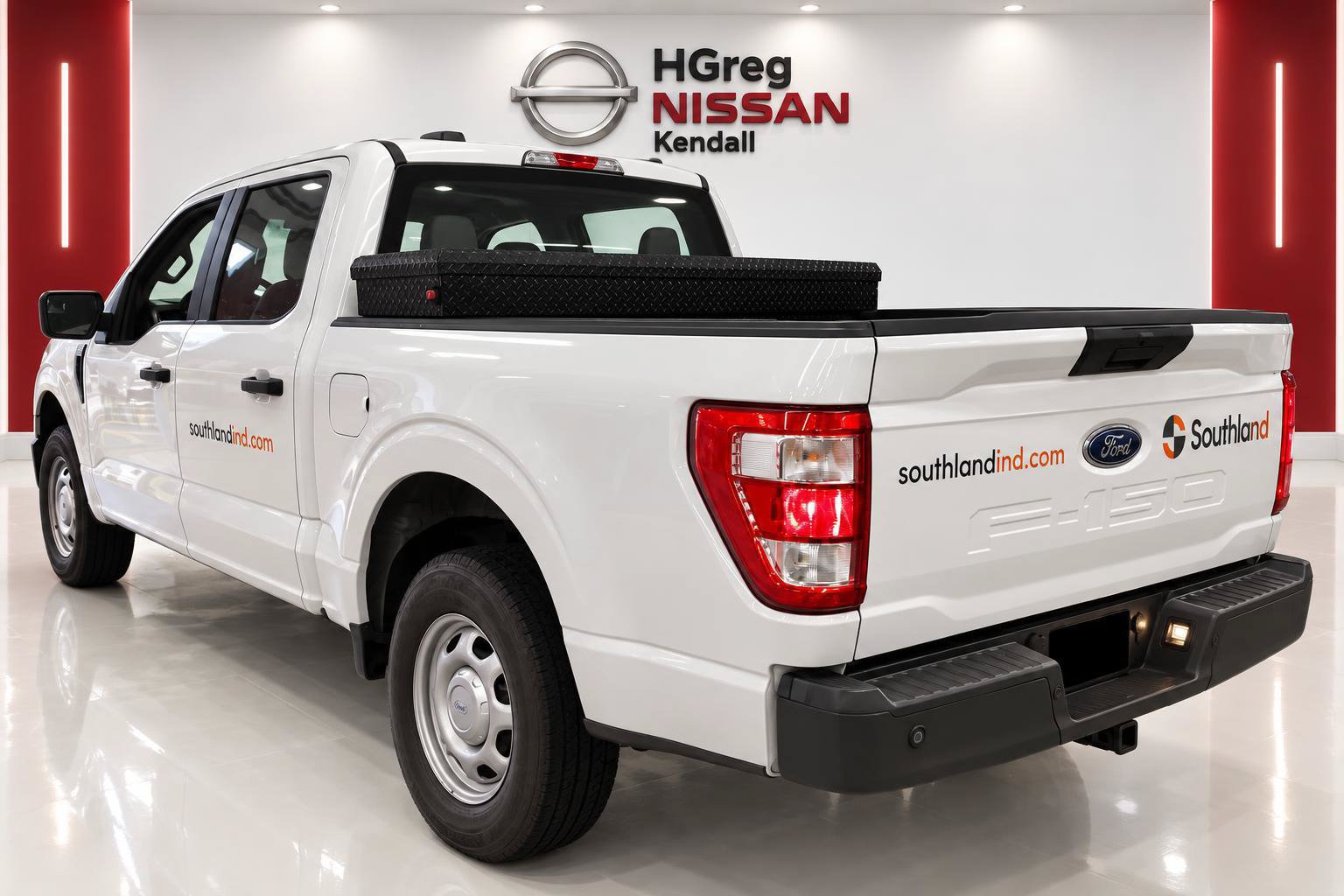 Used 2021 Ford F150 XL w/ Equipment Group 101A High RWD image 2