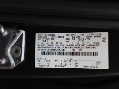 Used 2017 Ford Escape SE AWD/4WD image 37