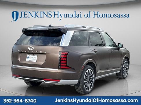 New 2026 Hyundai Palisade Calligraphy FWD image 2