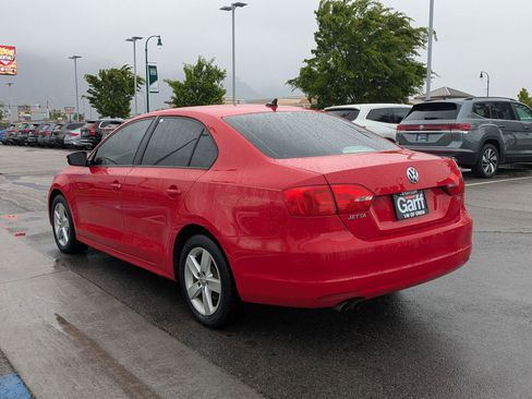 Used 2012 Volkswagen Jetta TDI FWD image 8
