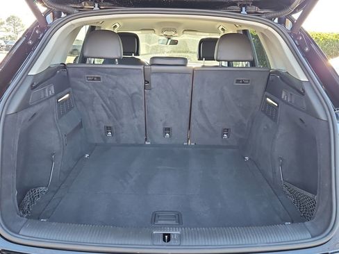 Used 2020 Audi Q5 2.0T Premium w/ Convenience Package image 17