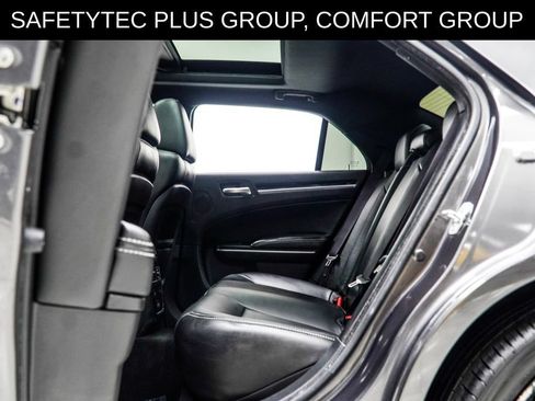 Used 2023 Chrysler 300 S w/ Comfort Group RWD image 40