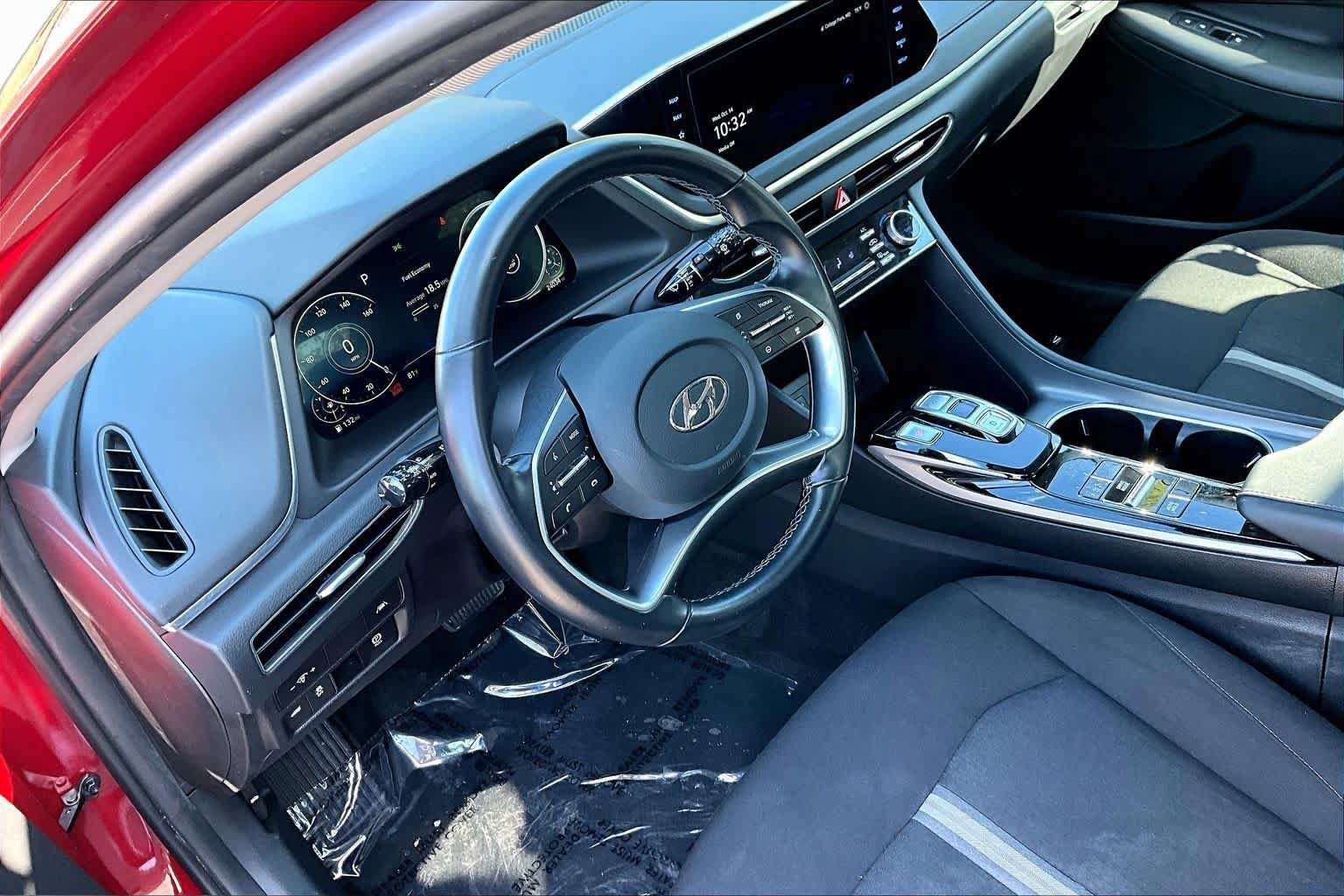 Used 2023 Hyundai Sonata SEL w/ Convenience Package FWD image 18