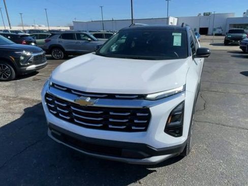 New 2026 Chevrolet Equinox LT w/ Convenience Package II image 5