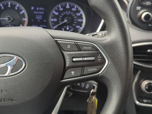 Used 2019 Hyundai Santa Fe SE image 18