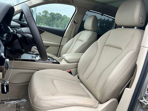 Used 2017 Audi Q7 3.0T Prestige AWD/4WD image 10
