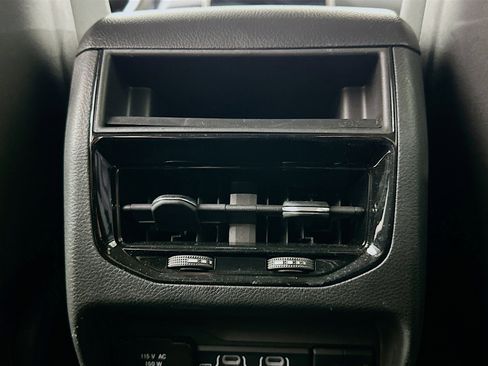 Used 2023 Jeep Grand Cherokee Limited w/ Black Appearance Package RWD image 27