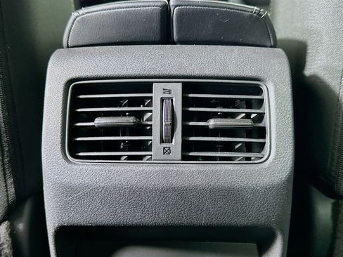 Used 2025 Nissan Rogue SV image 26