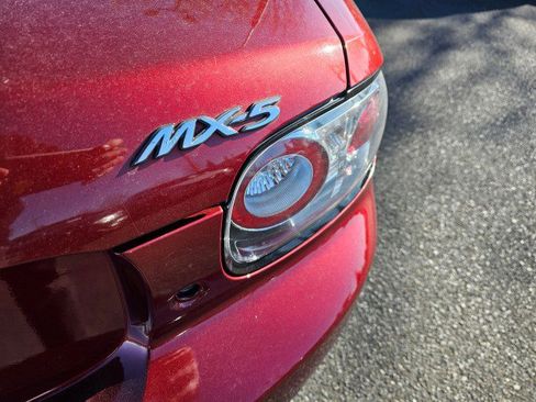 Used 2008 MAZDA MX-5 Miata Grand Touring image 16