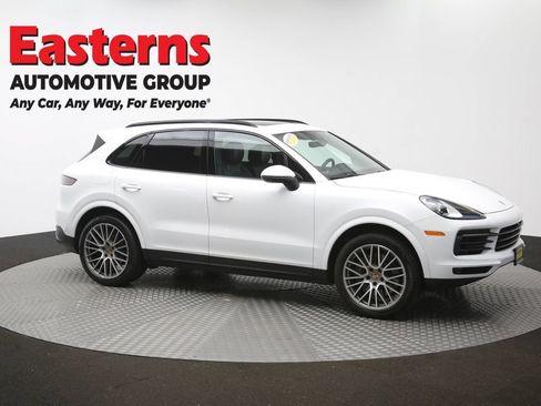 Used 2023 Porsche Cayenne Platinum Edition AWD/4WD image 55