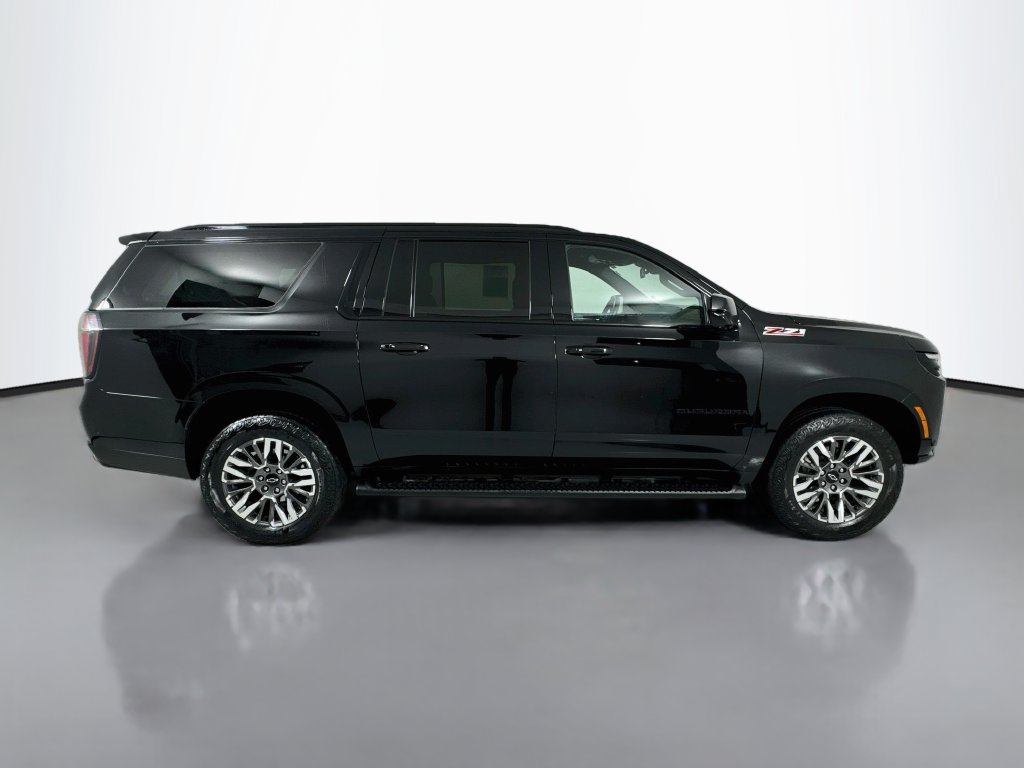 Used 2025 Chevrolet Suburban Z71 AWD/4WD image 9