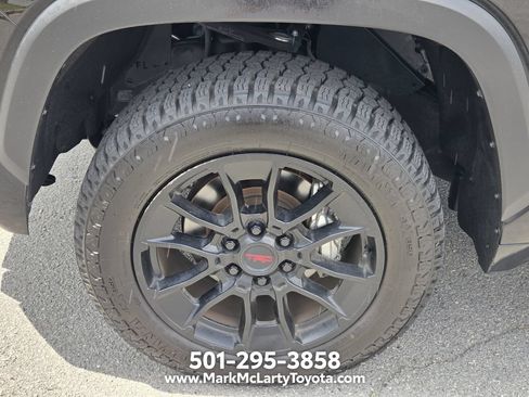 Used 2023 Toyota Tundra SR5 w/ SR5 Convenience Package AWD/4WD image 18