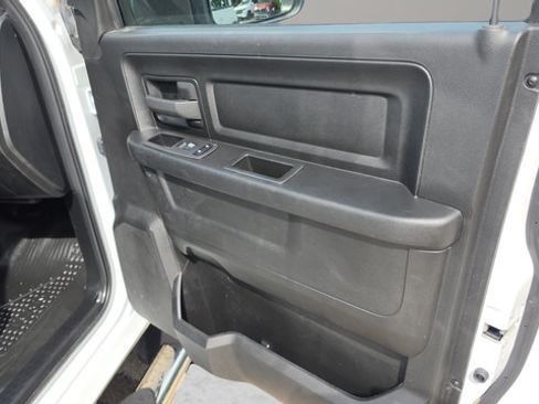 Used 2024 RAM 2500 Tradesman w/ Chrome Appearance Group AWD/4WD image 47