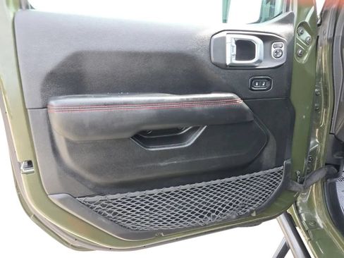 Used 2021 Jeep Gladiator Rubicon AWD/4WD image 12