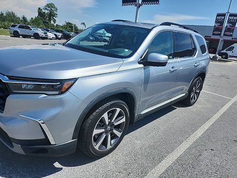 Used 2023 Honda Pilot Elite image 15