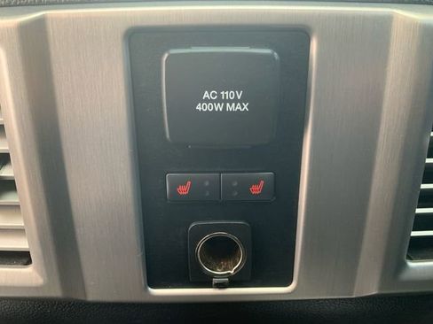 Used 2016 Ford F150 Platinum w/ Equipment Group 701A Luxury image 15