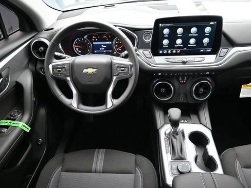 New 2026 Chevrolet Blazer LT w/ Convenience Package AWD/4WD image 25