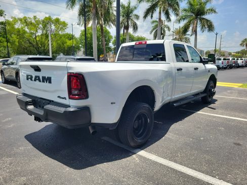 Used 2025 RAM 3500 Tradesman AWD/4WD image 4