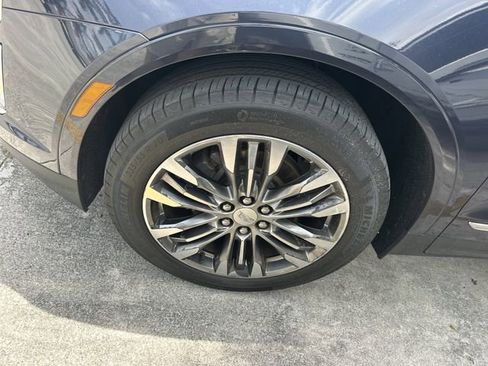 Used 2019 Cadillac XT5 Luxury AWD/4WD image 4