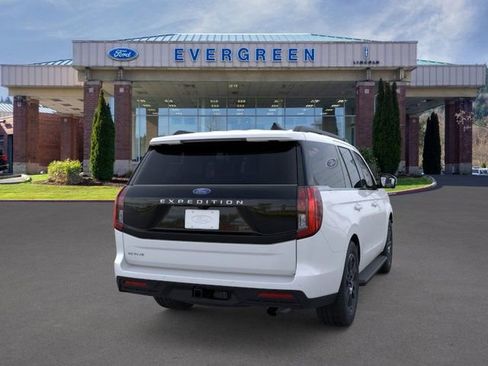 New 2025 Ford Expedition Active image 8